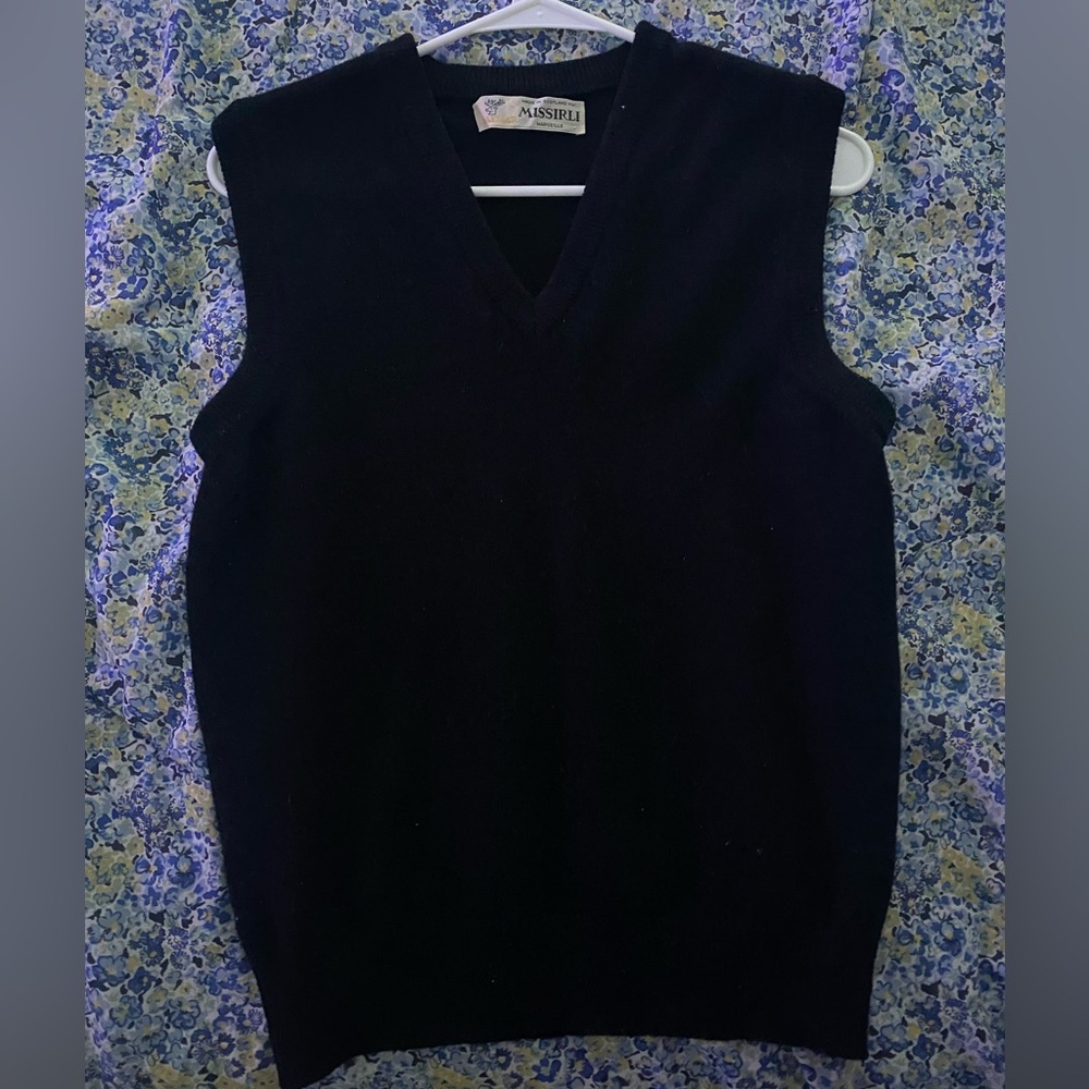 Black lambswool vest shirt